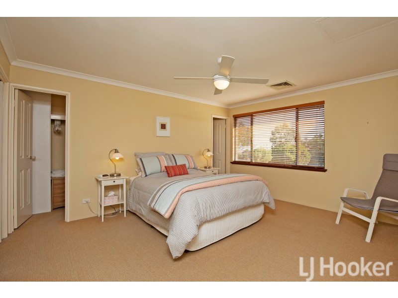 8 Carnarvon Way, Erskine WA 6210