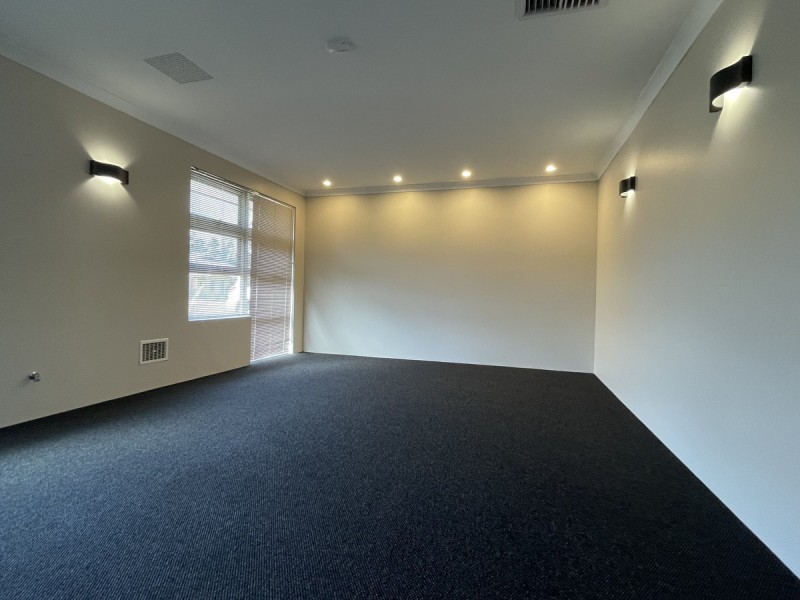 13 Placid Bend, South Yunderup WA 6208