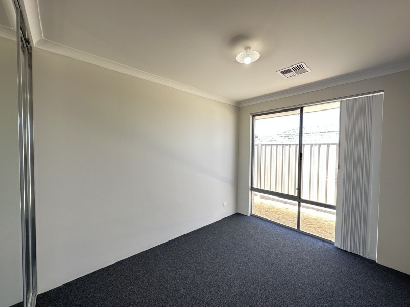 26 Feldspar Road, Karnup WA 6176