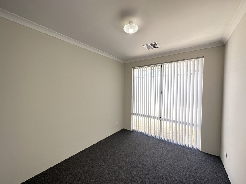 26 Feldspar Road, Karnup WA 6176