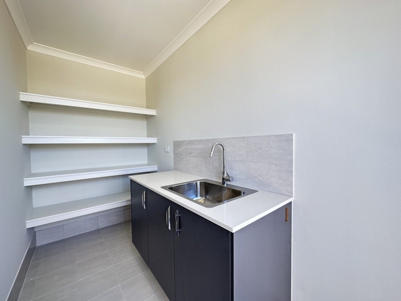 26 Feldspar Road, Karnup WA 6176