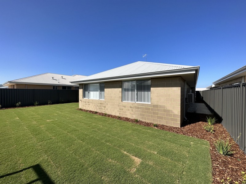 17 Asbury Road, Madora Bay WA 6210