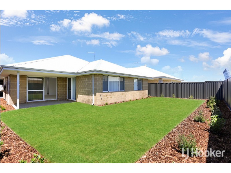 17 Asbury Road, Madora Bay WA 6210
