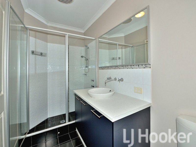 8B Loxton Street, Dudley Park WA 6210