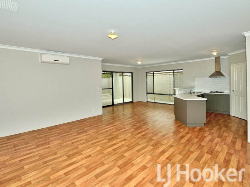 8B Loxton Street, Dudley Park WA 6210