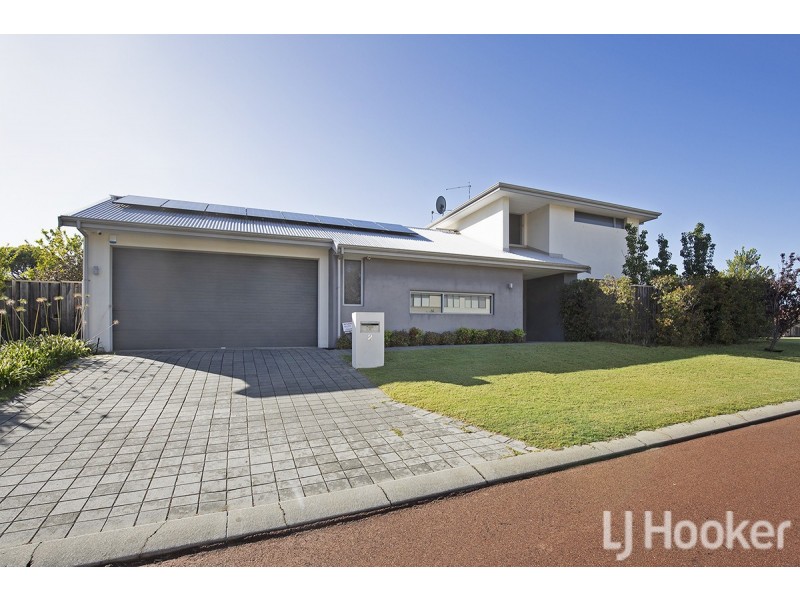 2 Tylney Loop, Meadow Springs WA 6210