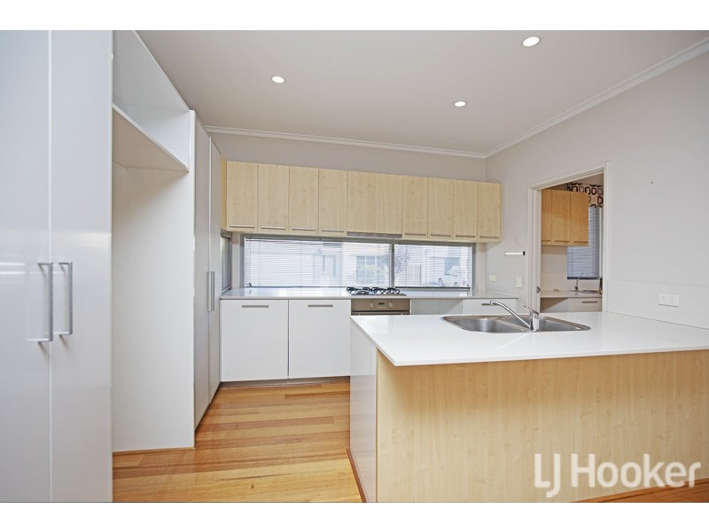 2 Tylney Loop, Meadow Springs WA 6210