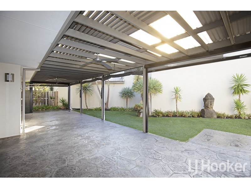 2 Tylney Loop, Meadow Springs WA 6210