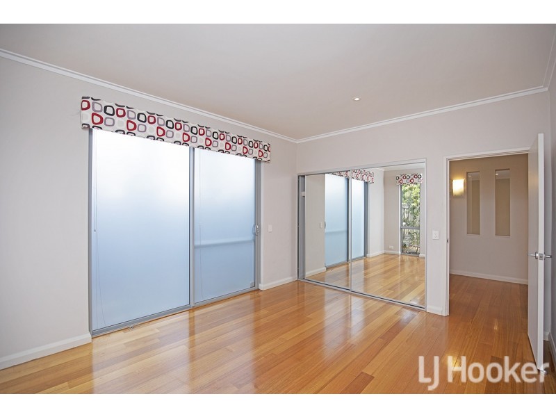 2 Tylney Loop, Meadow Springs WA 6210