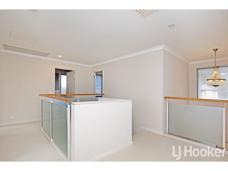 2 Tylney Loop, Meadow Springs WA 6210