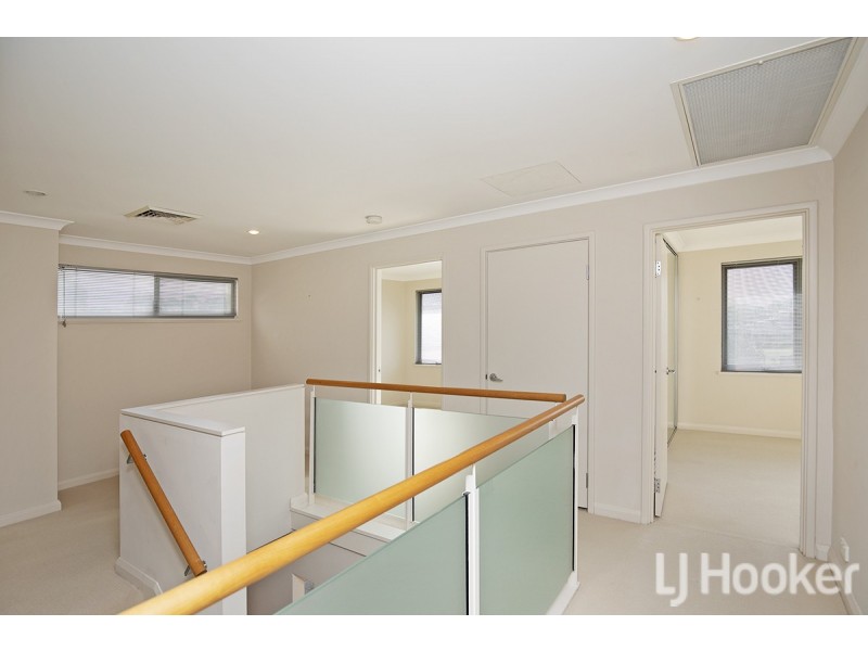 2 Tylney Loop, Meadow Springs WA 6210