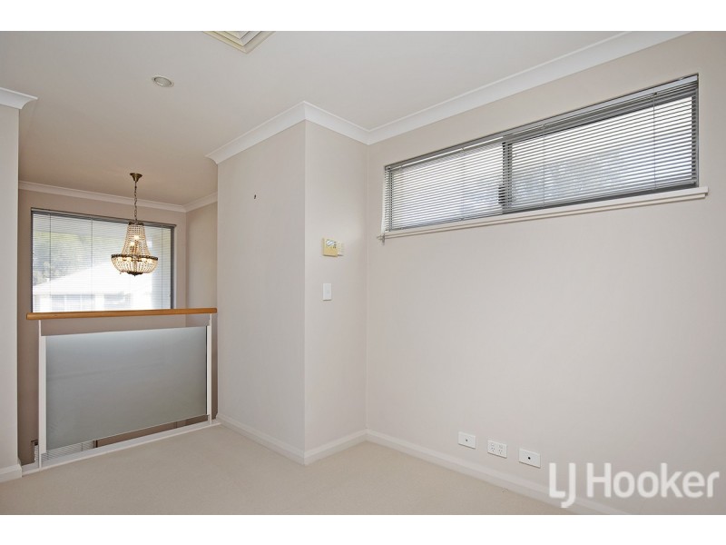 2 Tylney Loop, Meadow Springs WA 6210