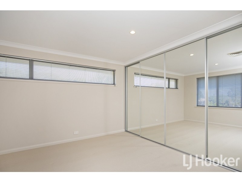 2 Tylney Loop, Meadow Springs WA 6210