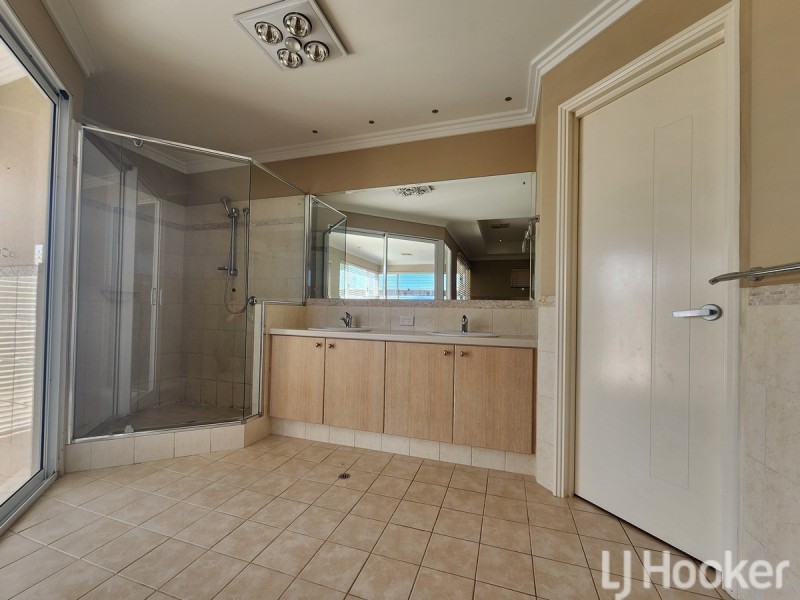 5 Carissa Turn, Halls Head WA 6210