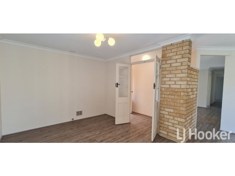 8 Rocklea Place, Silver Sands WA 6210
