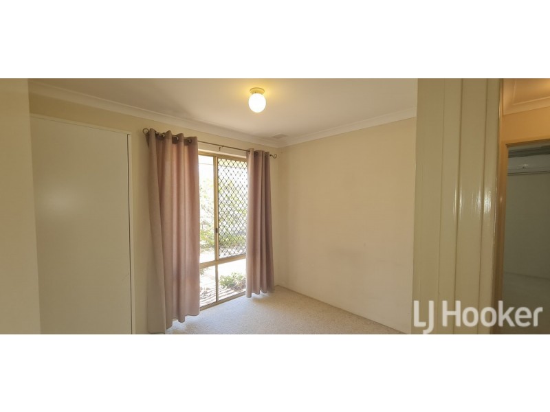 8 Rocklea Place, Silver Sands WA 6210