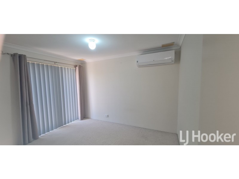8 Rocklea Place, Silver Sands WA 6210