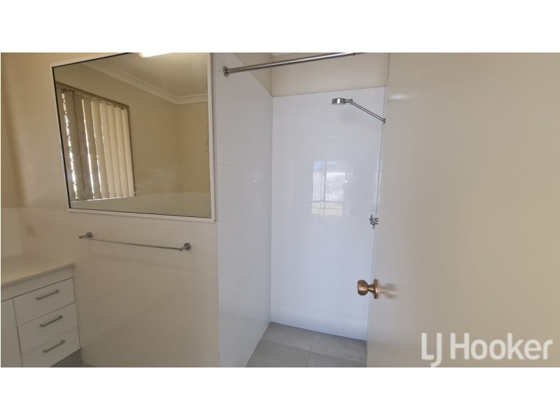 8 Rocklea Place, Silver Sands WA 6210