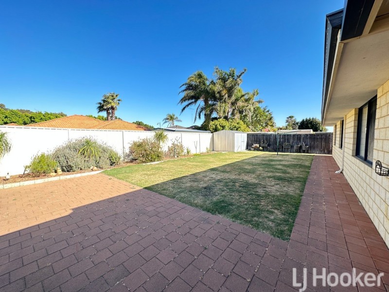 60 Pebble Beach Boulevard, Meadow Springs WA 6210