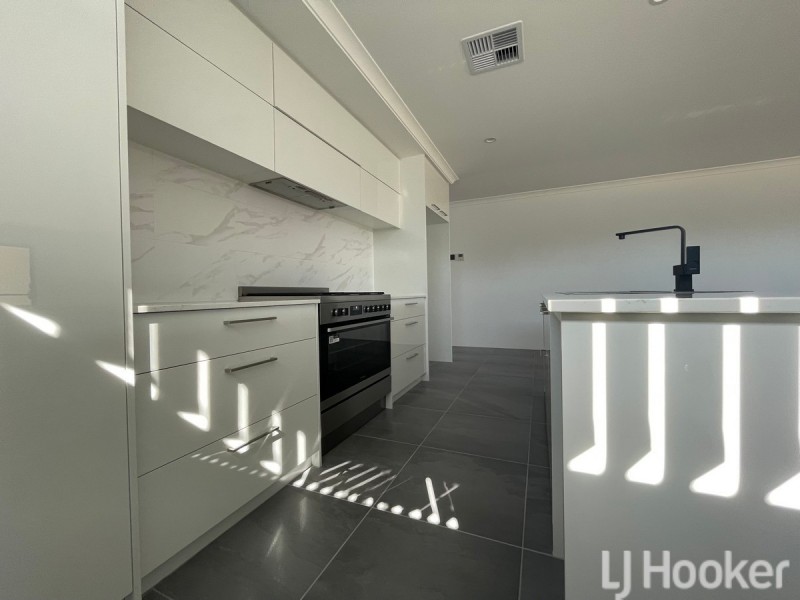 17 Karijini Crescent, Baldivis WA 6171