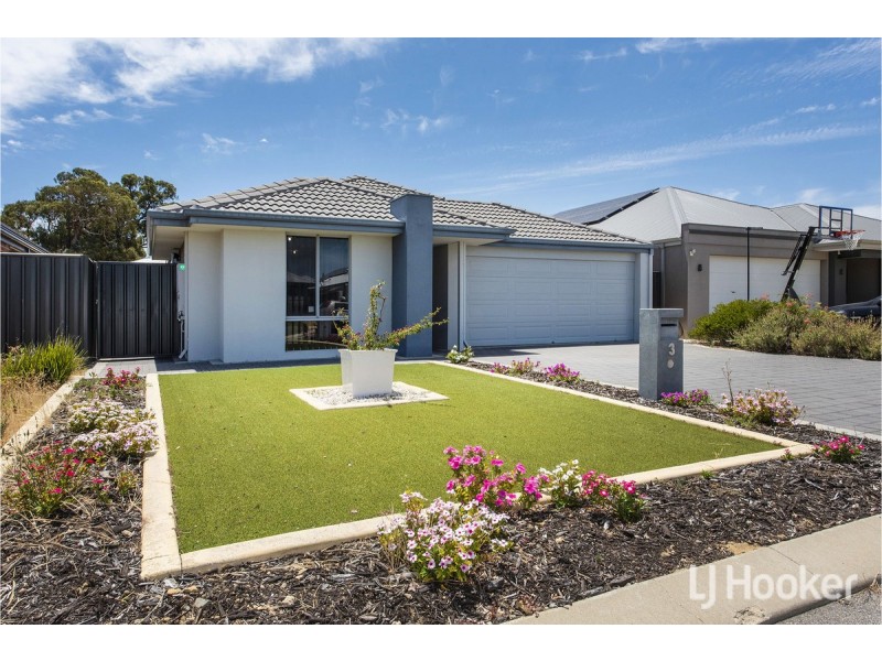 3 Rowan Way, Lakelands WA 6180