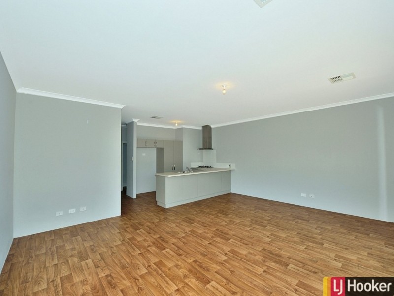 53 Kerkeri Heights, Lakelands WA 6180