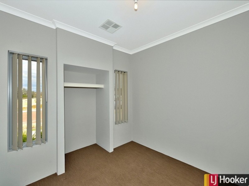 53 Kerkeri Heights, Lakelands WA 6180