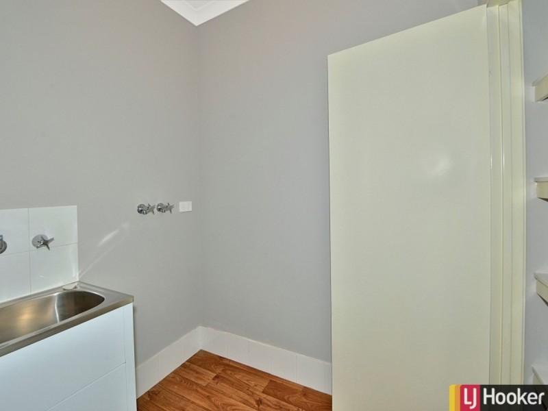 53 Kerkeri Heights, Lakelands WA 6180