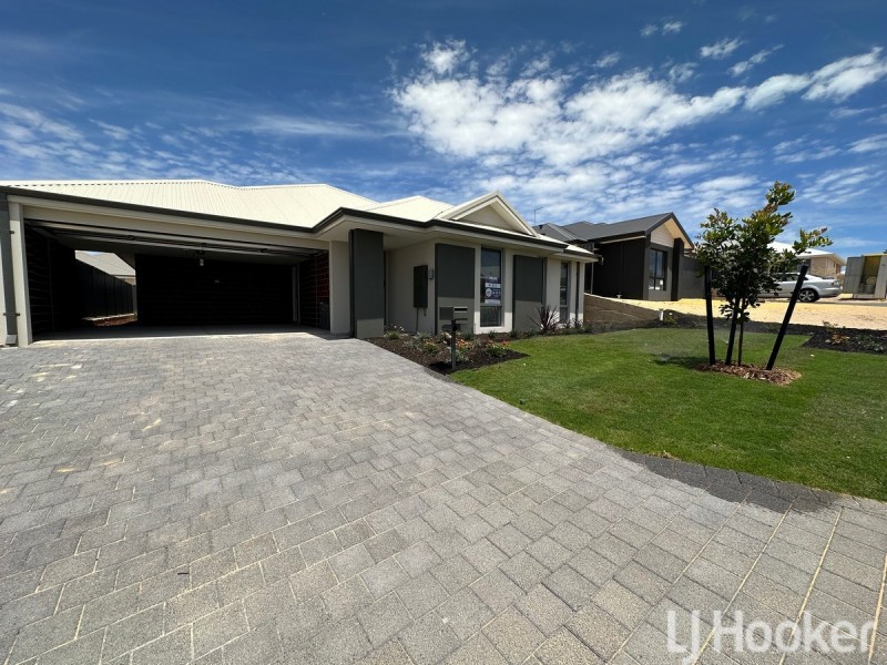 38 Sarasota Loop, Madora Bay WA 6210