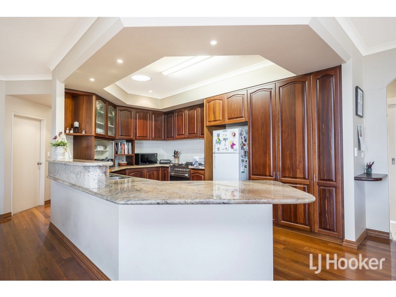 6 Sunset View, Wannanup WA 6210