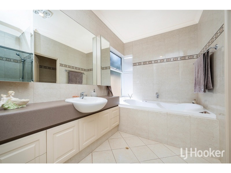 6 Sunset View, Wannanup WA 6210