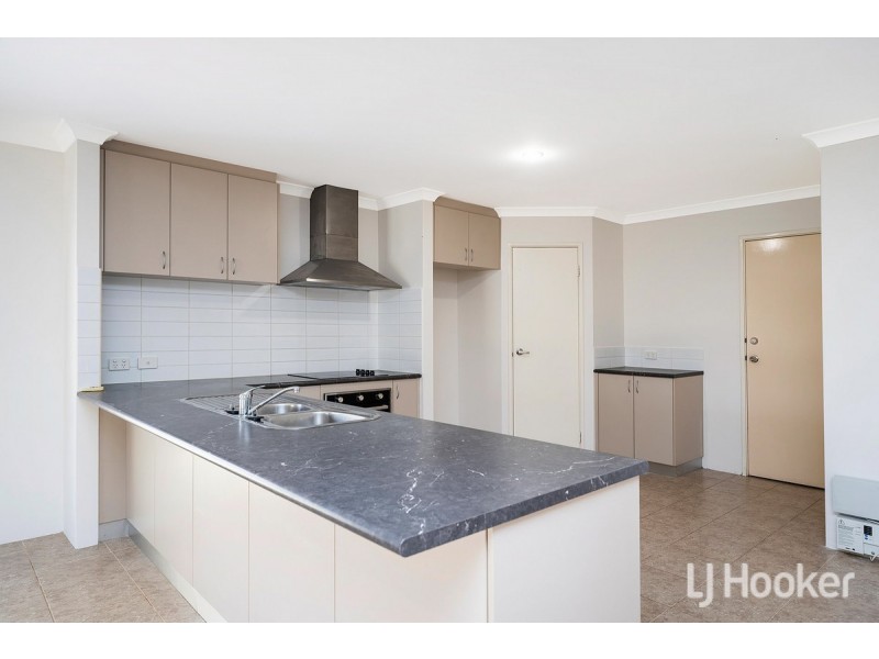 4 Padbury Road, Pinjarra WA 6208