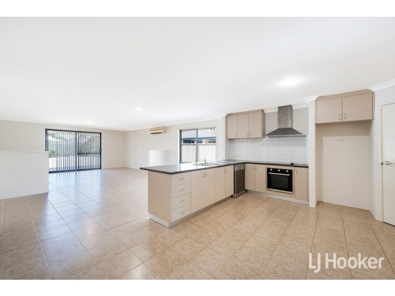 4 Padbury Road, Pinjarra WA 6208