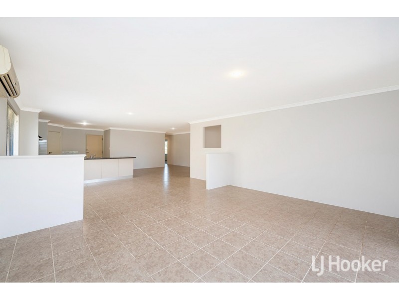 4 Padbury Road, Pinjarra WA 6208