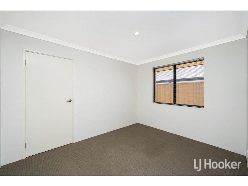 4 Padbury Road, Pinjarra WA 6208