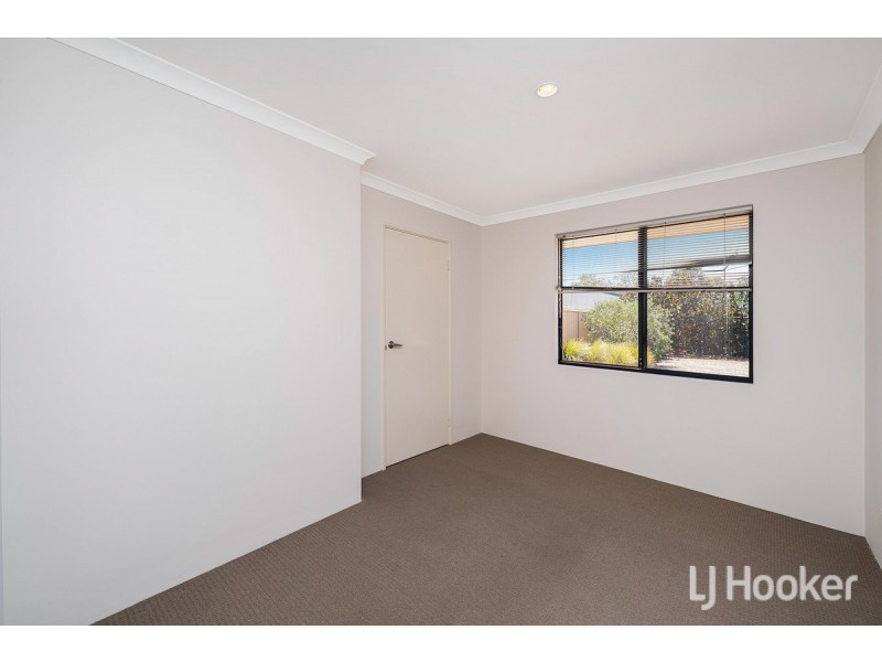 4 Padbury Road, Pinjarra WA 6208