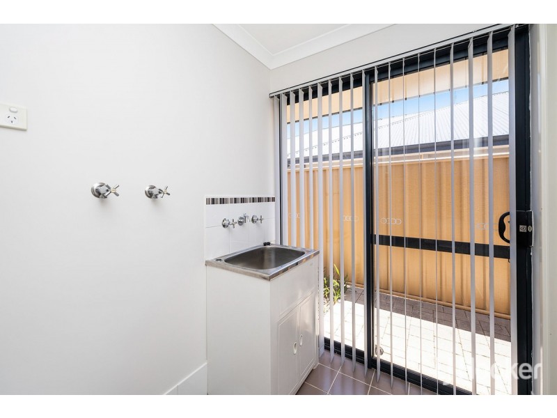 4 Padbury Road, Pinjarra WA 6208
