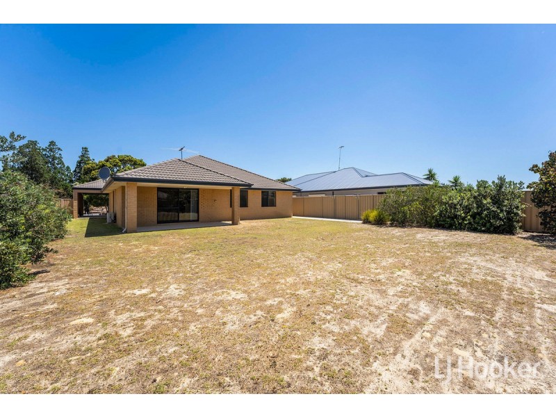 4 Padbury Road, Pinjarra WA 6208