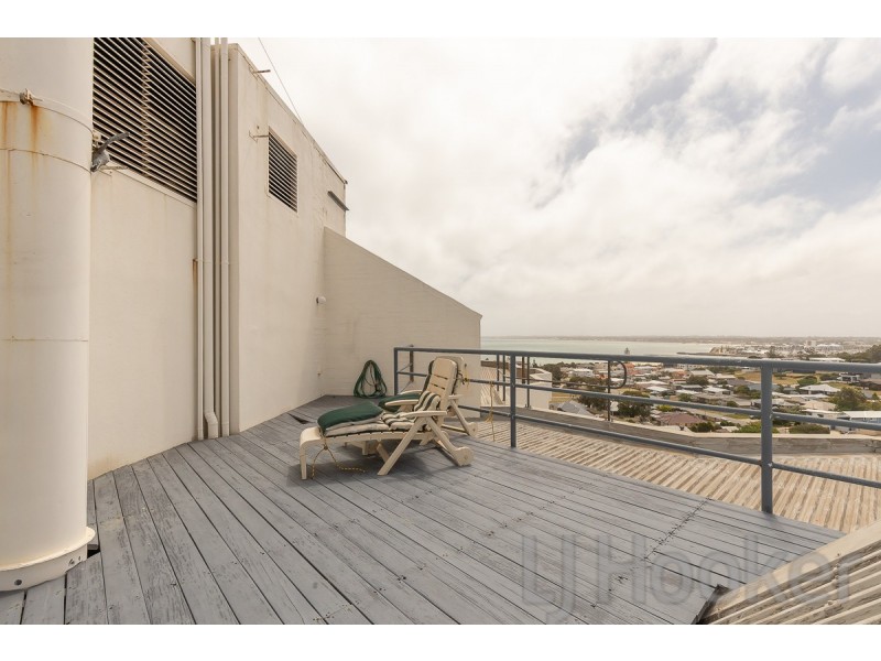 39/6A Valley Road, Halls Head WA 6210