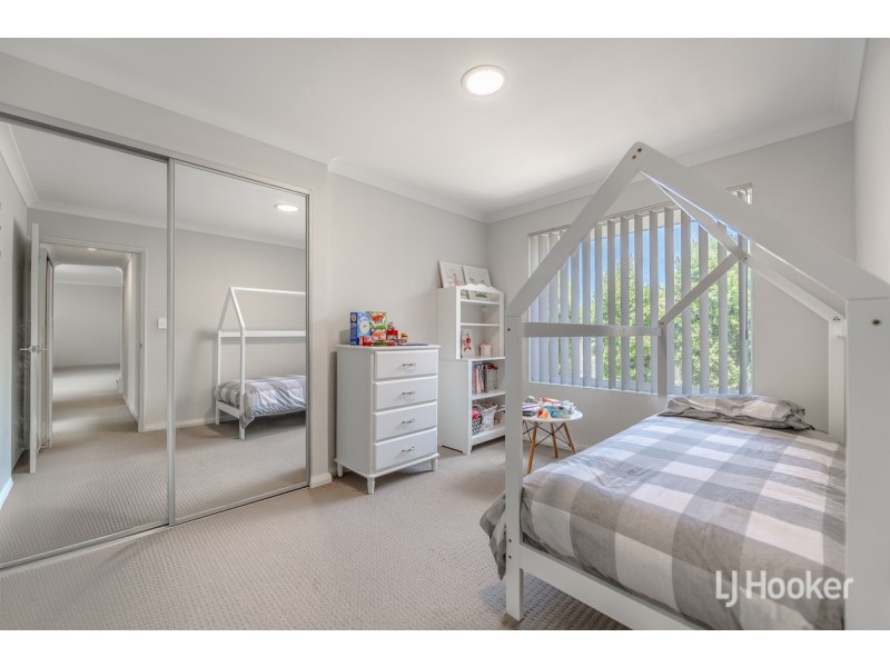 6 Ellinwood Loop, Meadow Springs WA 6210