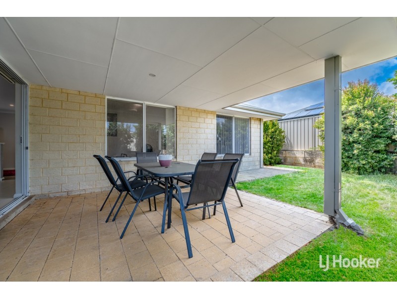 6 Ellinwood Loop, Meadow Springs WA 6210