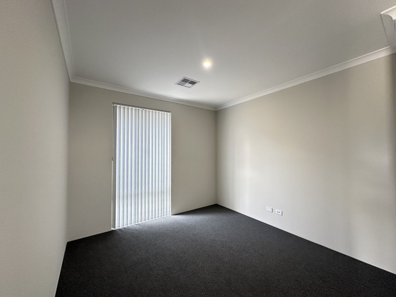 1 Elsham Close, Meadow Springs WA 6210