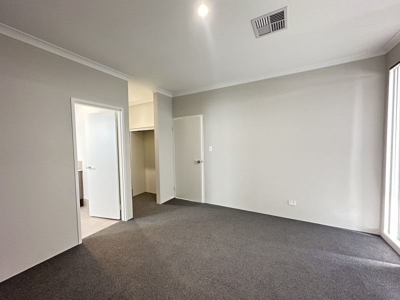 1 Elsham Close, Meadow Springs WA 6210