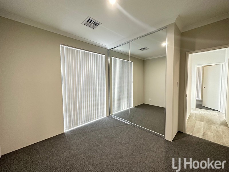 1 Elsham Close, Meadow Springs WA 6210