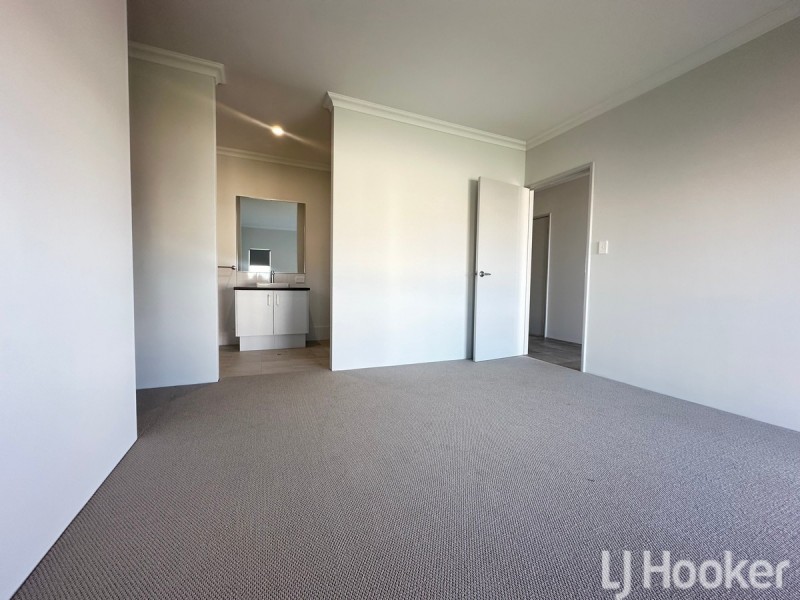 19 Asbury Road, Madora Bay WA 6210