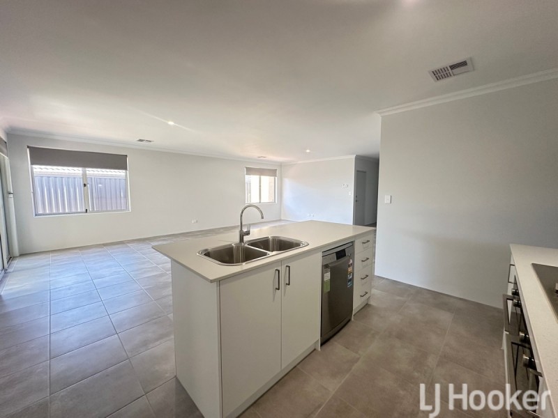 19 Asbury Road, Madora Bay WA 6210