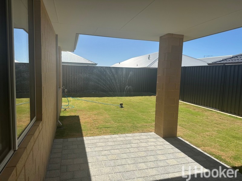 19 Asbury Road, Madora Bay WA 6210