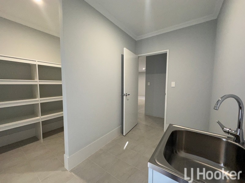 13 Lauderdale Road, Madora Bay WA 6210