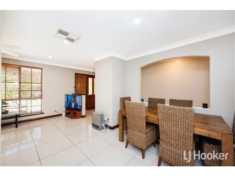 2 Barlee Close, Greenfields WA 6210