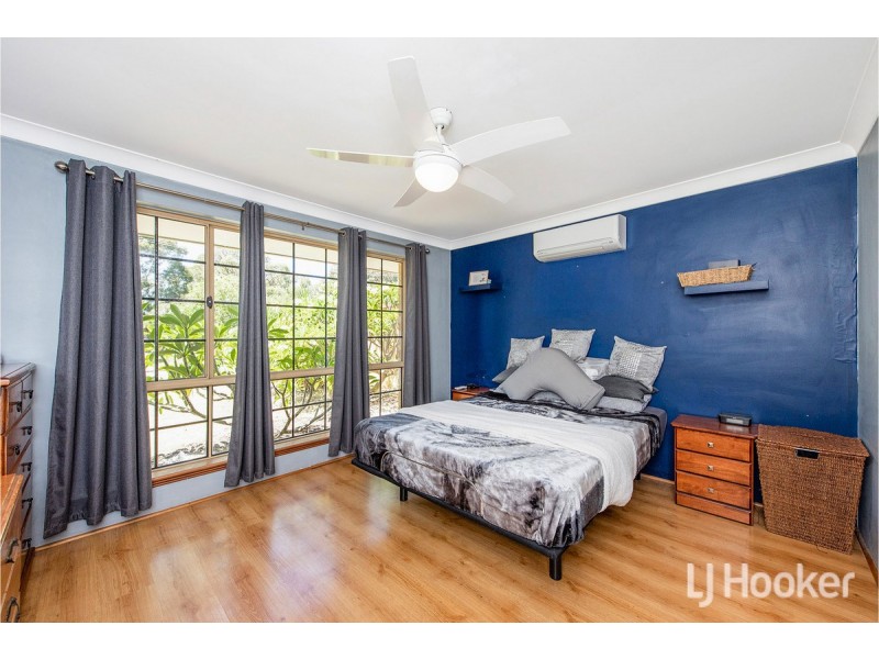 2 Barlee Close, Greenfields WA 6210